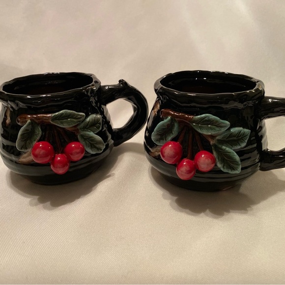 NWOT Gorgeous RARE Apple Tree Design Set of 2 Cherry Tree Mugs Teacups - Picture 6 of 7